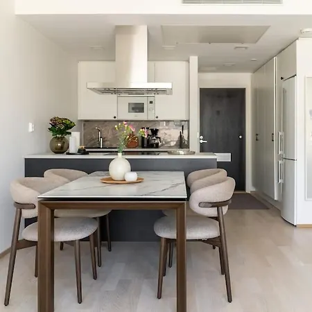 Modern Haven In Downtown * Tampere